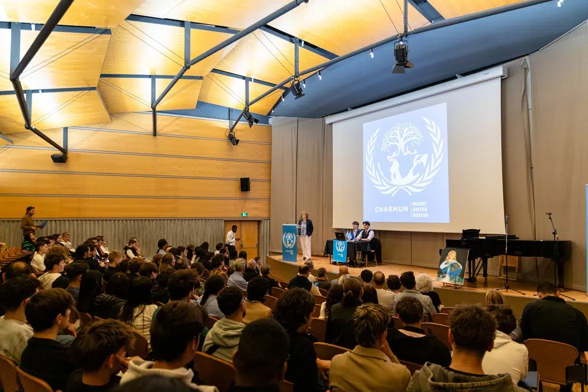 MUN ODD13 : Les jeunes simulent l’ONU pour le climat à Gières